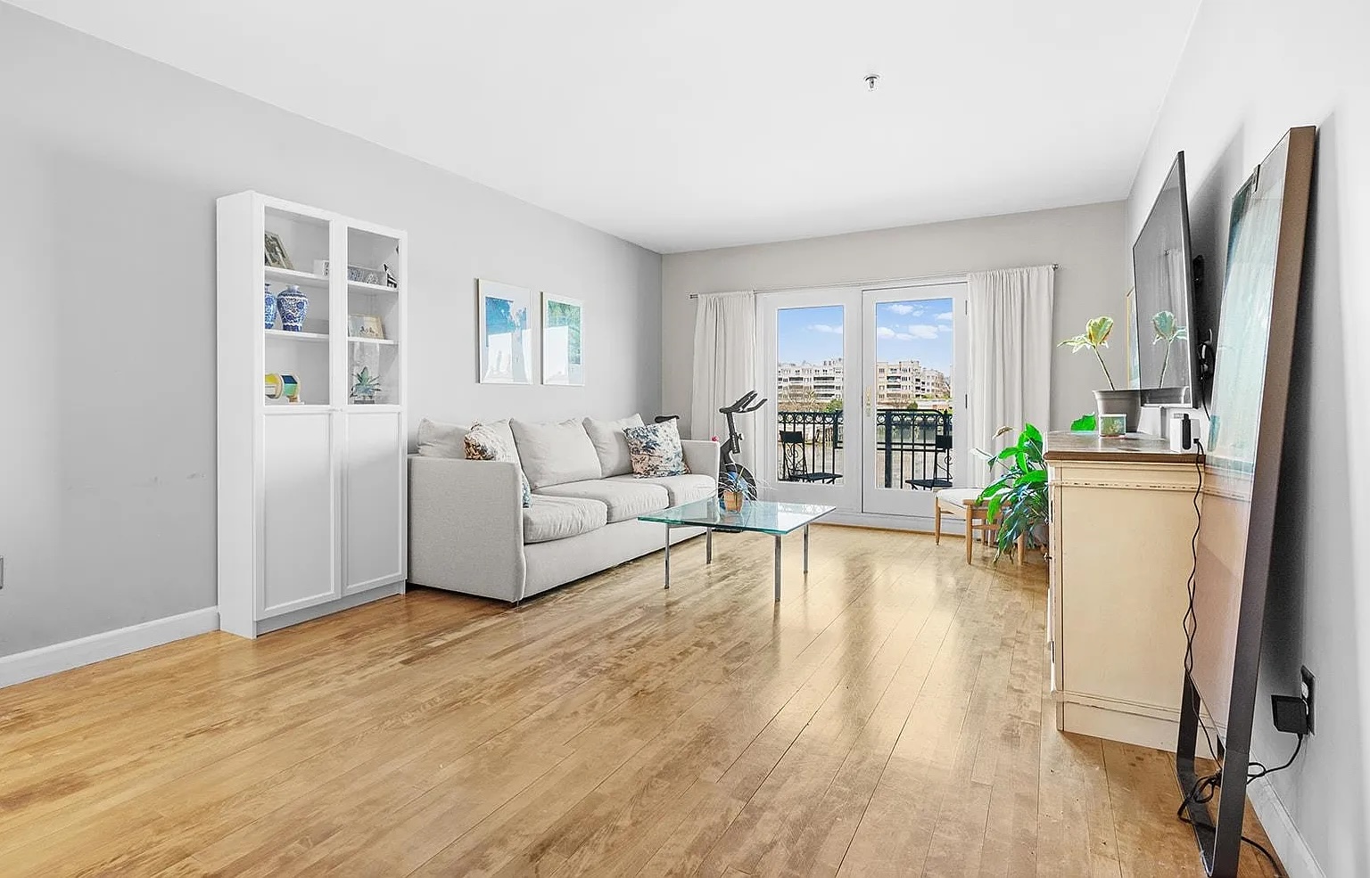 154 The Promenade, #154, Edgewater, NJ 07020